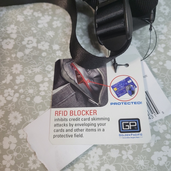 Men Golden Pacific Canvas Backpack - Picture 6 of 7